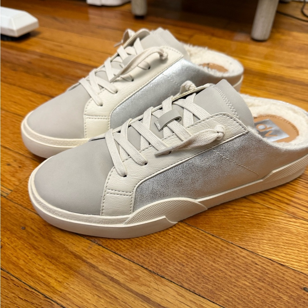 DV by Dolce Vita Silver and Cream Flats